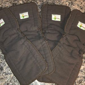 4 medium charcoal cloth diaper inserts. Good cond.
